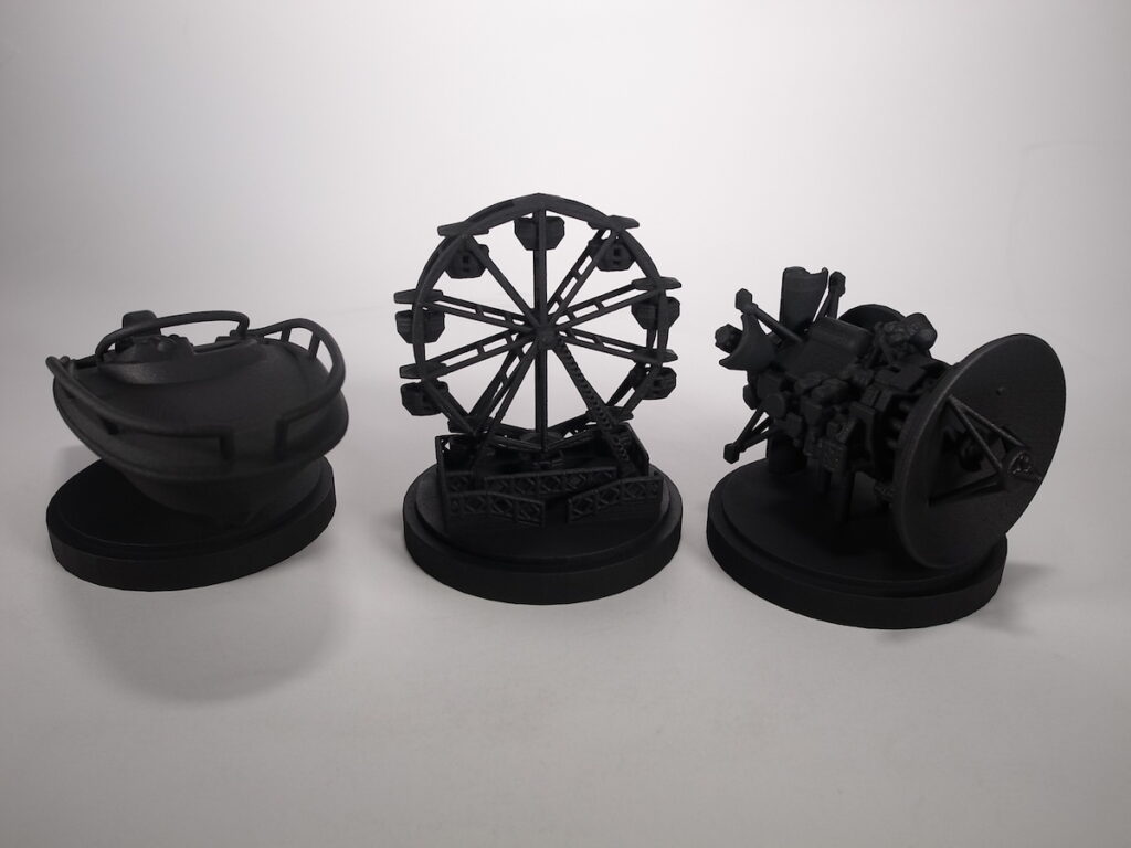 ARマーカー『箱男 -AR BOX MAN-』模型