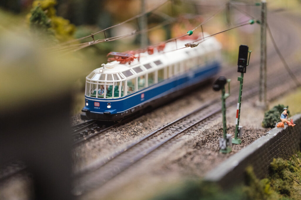 鉄道模型のジオラマの画像